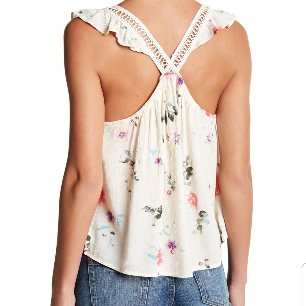 Reduced-New Lush Ruffle Sleeve Top - Picture 2 of 7